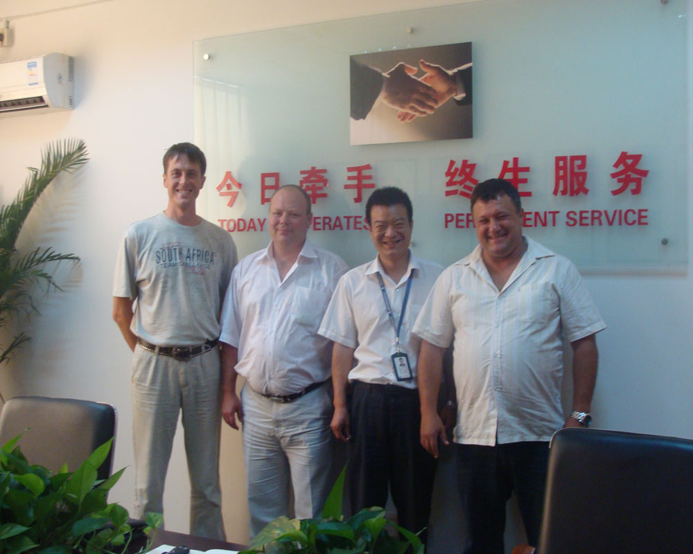 �c���_˹�͑���Ӱ����